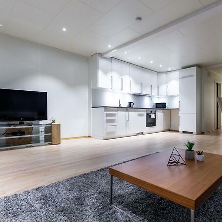 Arctic Homes - Premium Plaza Тромсьо Екстериор снимка